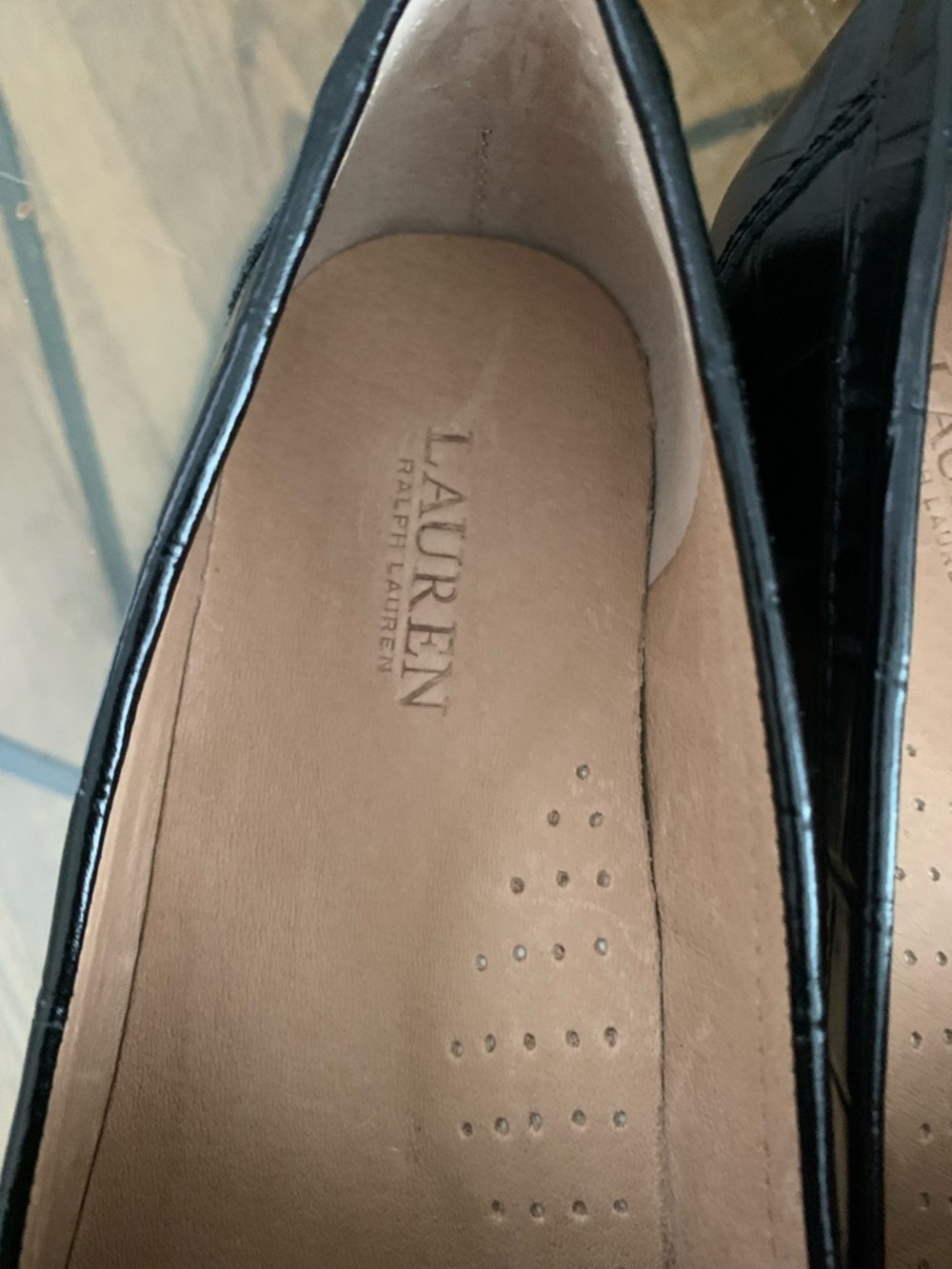 Women’s Black Croc-Embossed Leather Penny Loafers 9.5B - Picture 3 of 8